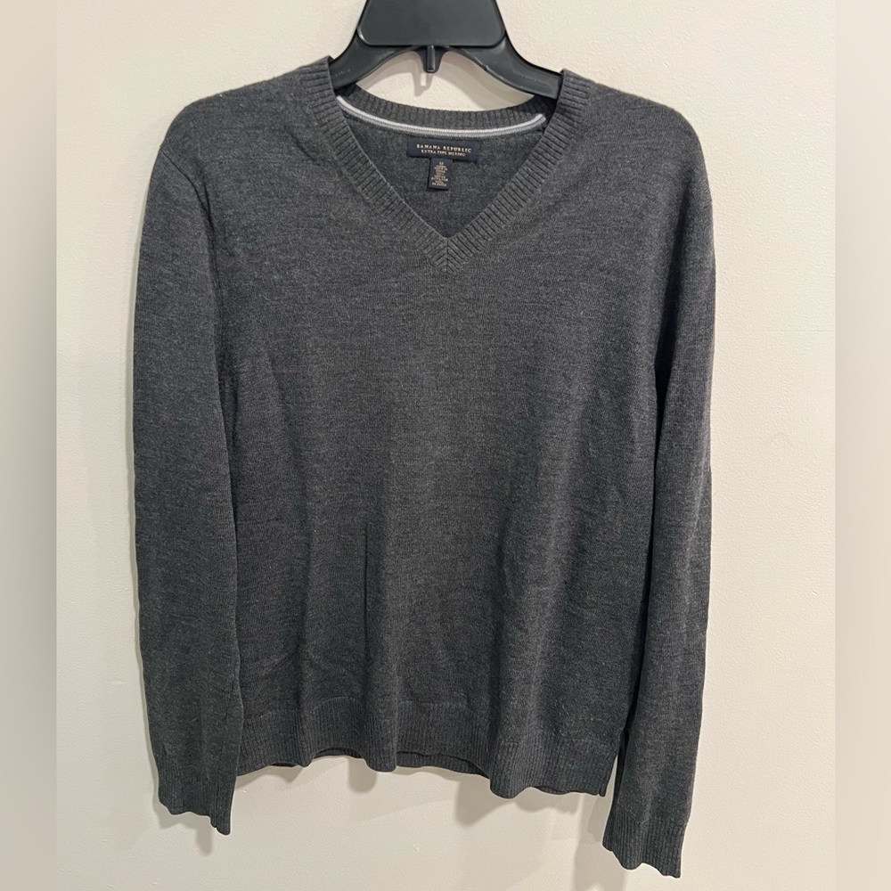 Banana Republic Extra Fine Merino V-Neck Men’s Sweater